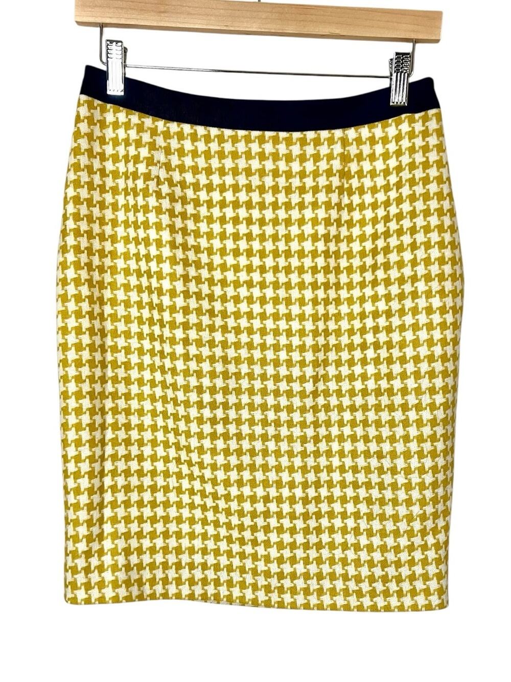 NWT Boden British Tweed White and Gold Houndstooth Pencil Skirt Size 4 Petite